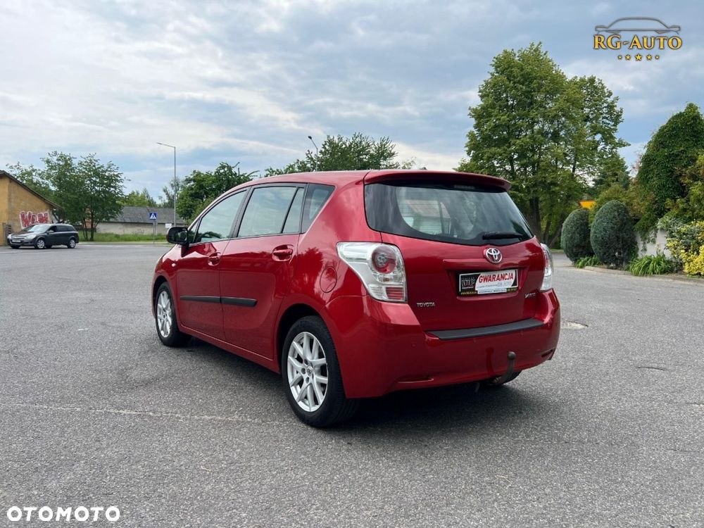 Toyota Verso - 10