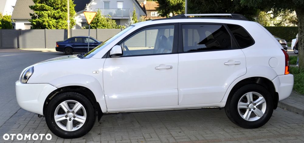 Hyundai Tucson 2.0 2WD GLS - 4