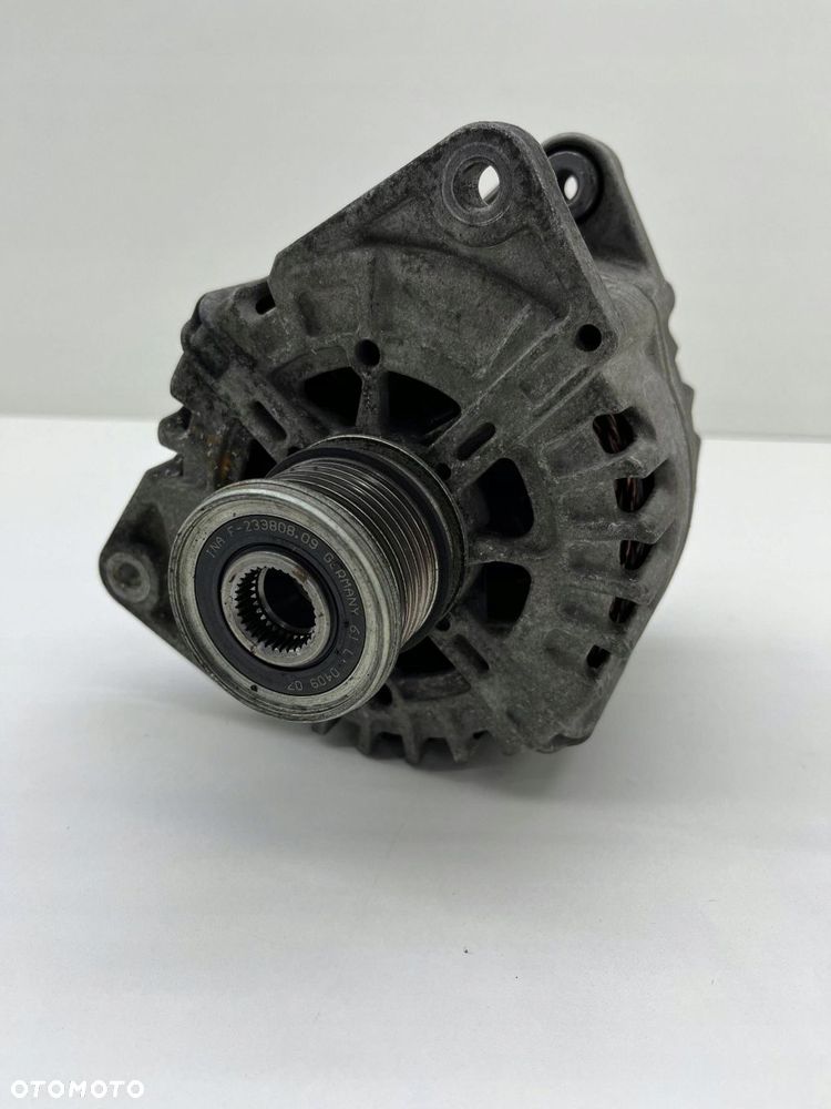 MERCEDES W205 ALTERNATOR A0009063701 - 1