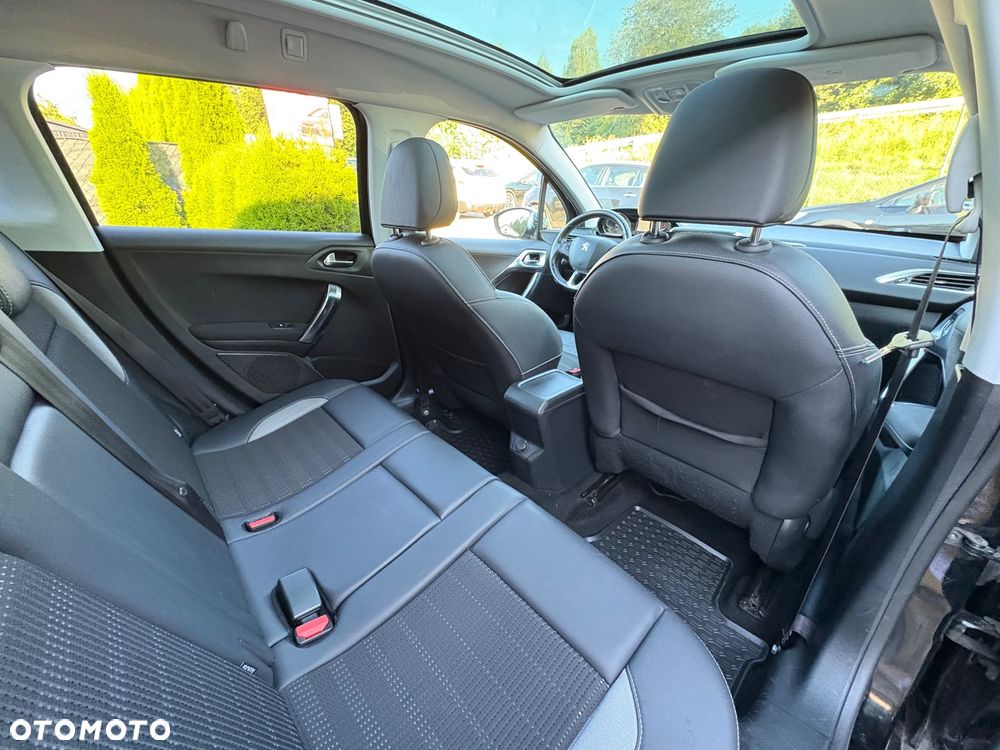 Peugeot 2008 1.6 VTi Allure - 23