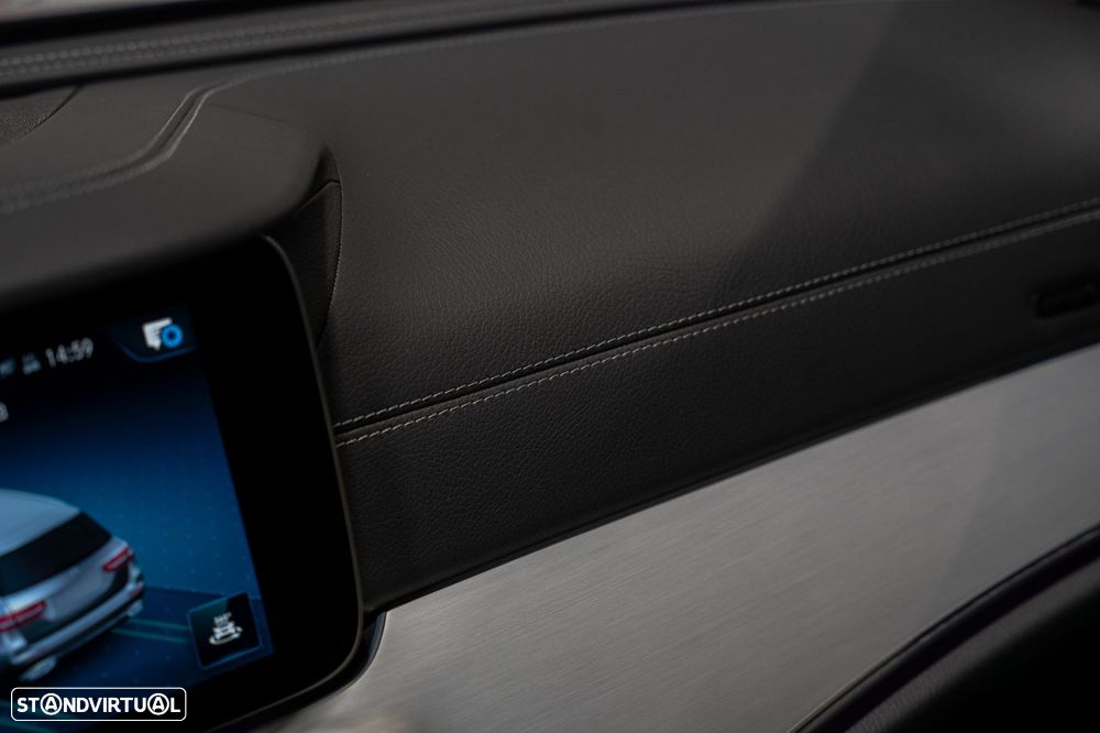 Mercedes-Benz E 300 de AMG Line 4Matic - 32