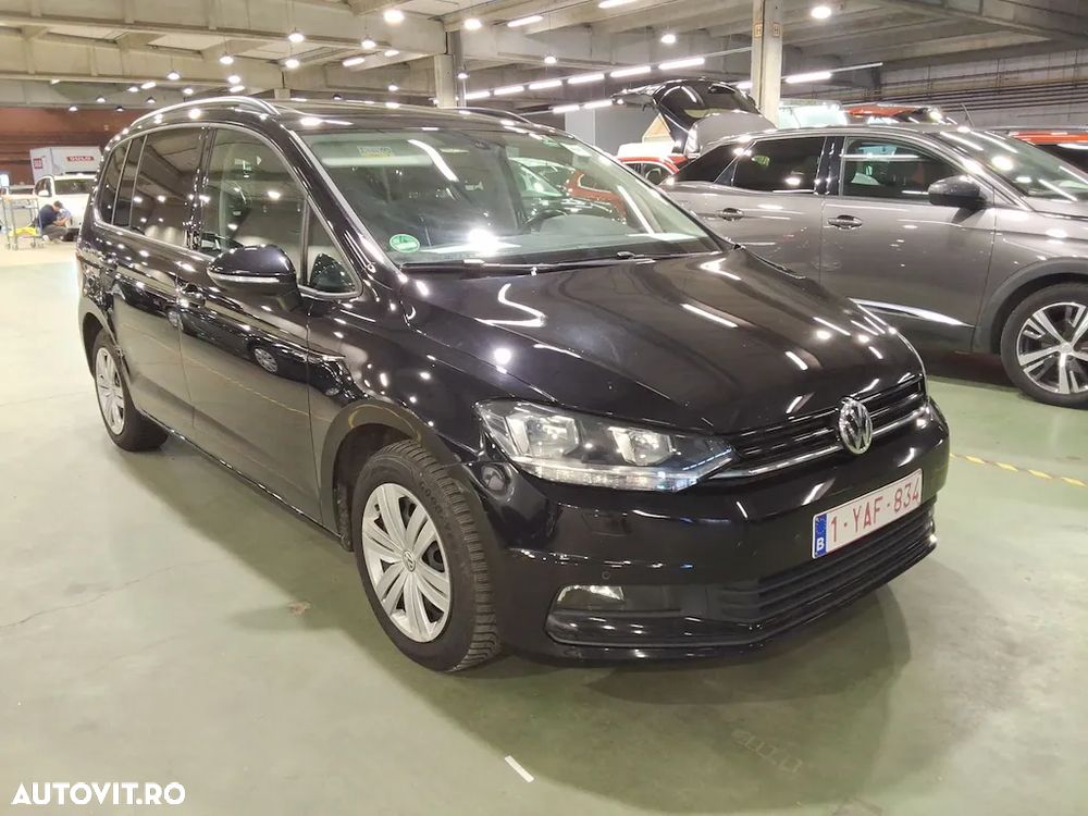 Volkswagen Touran 2.0 TDI SCR DSG Trendline - 2