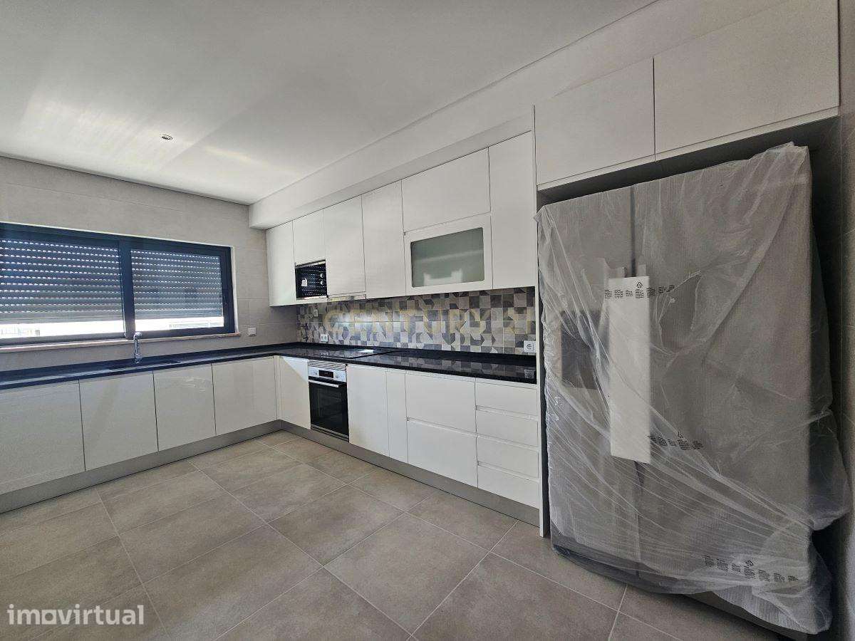 Apartamento T4 Top Floor com garagem em Box para 2 carros em Tavira - Grande imagem: 4/26
