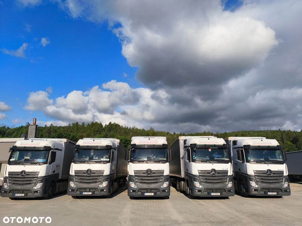 Mercedes-Benz Actros - 10