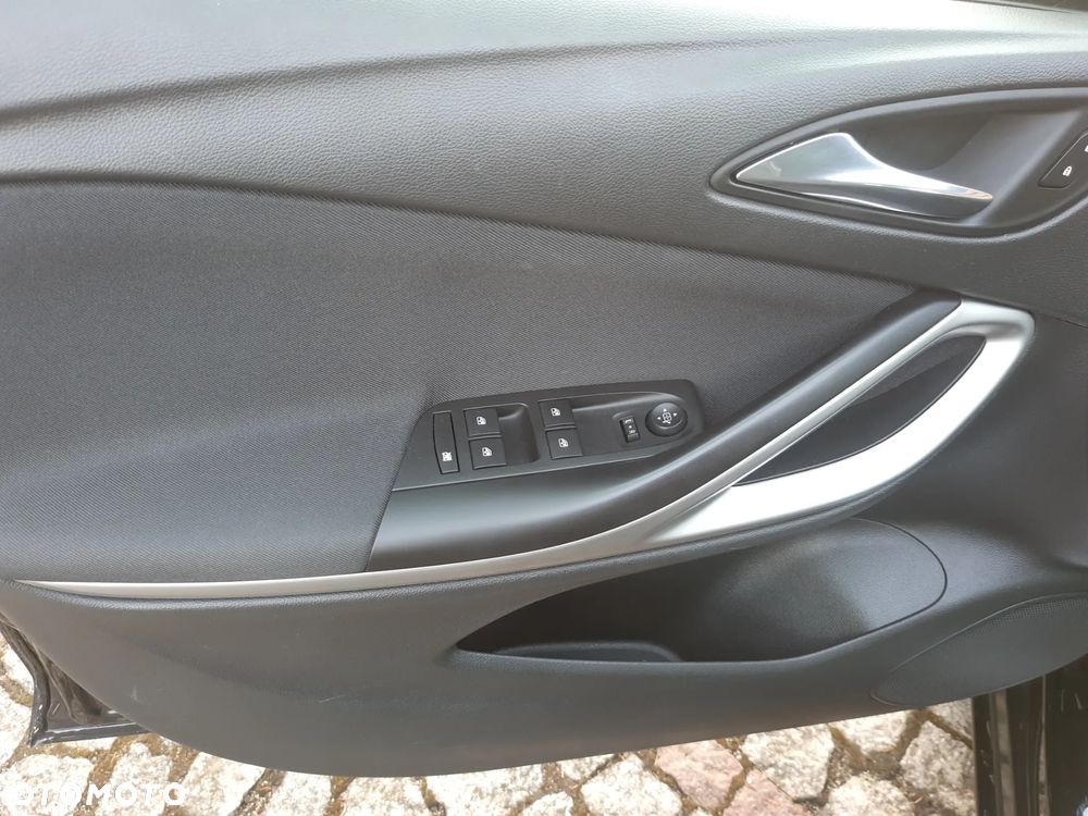 Opel Astra 1.6 D Start/Stop Sports Tourer 120 Jahre - 12