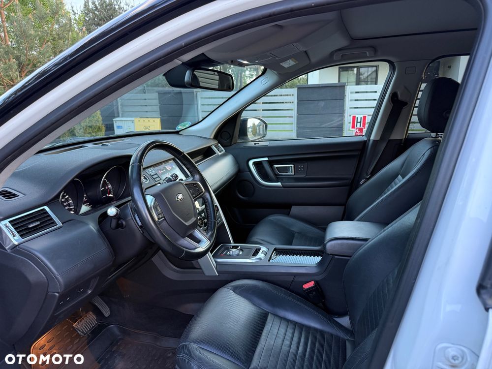 Land Rover Discovery Sport TD4 HSE Luxury - 22