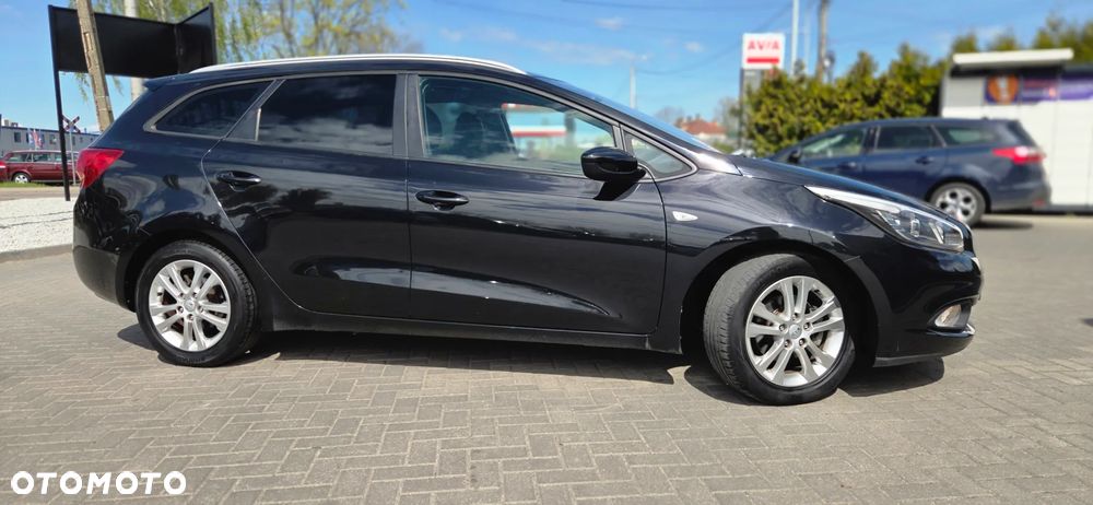 Kia Ceed 1.4 CVVT Dream-Team Edition - 16