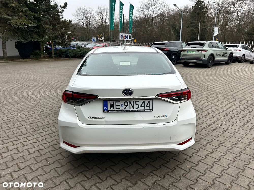 Toyota Corolla 1.8 Hybrid Comfort - 4