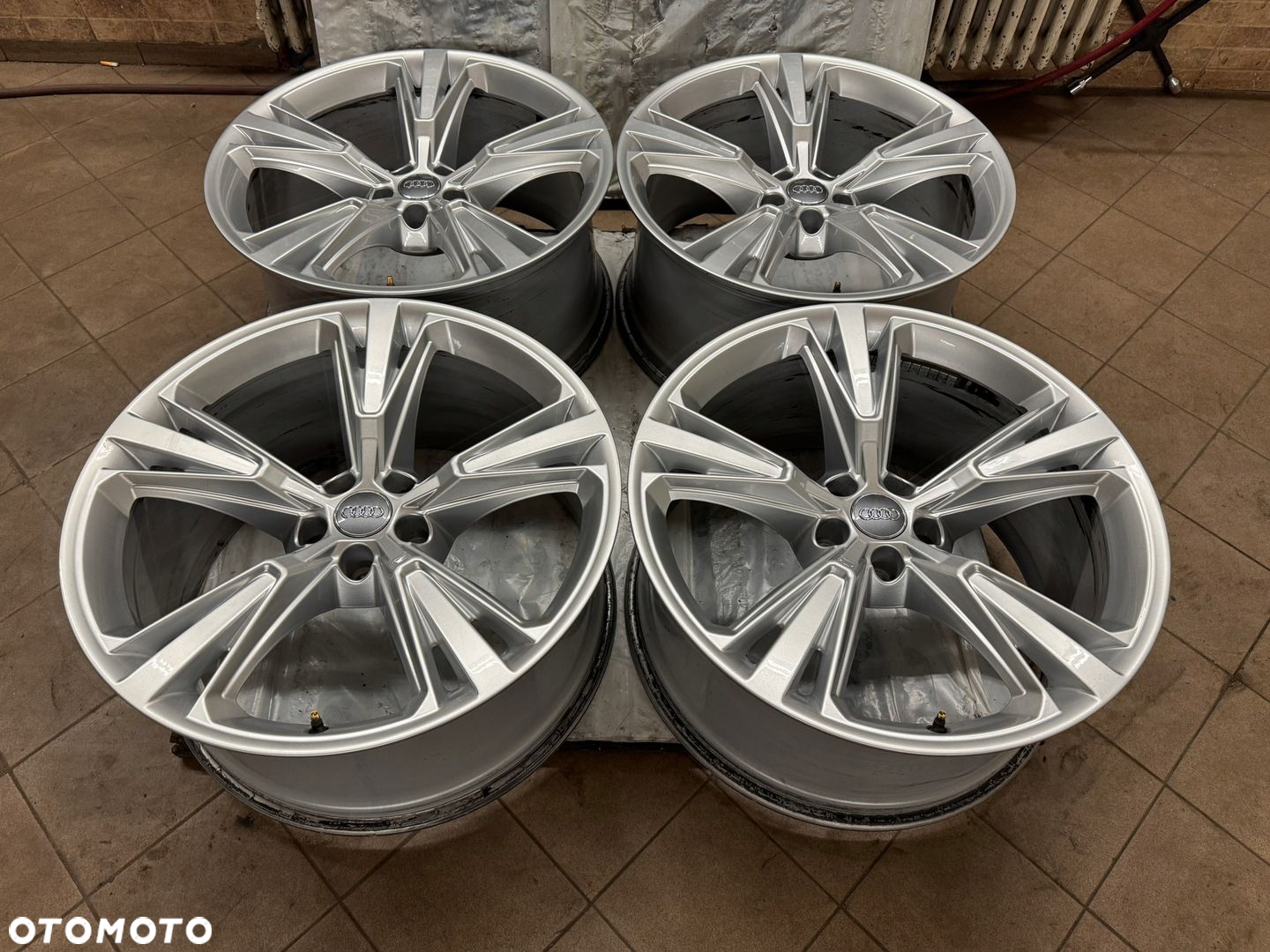 Felgi Audi SQ8 Q8 10J 21cali ET20 204 - 2
