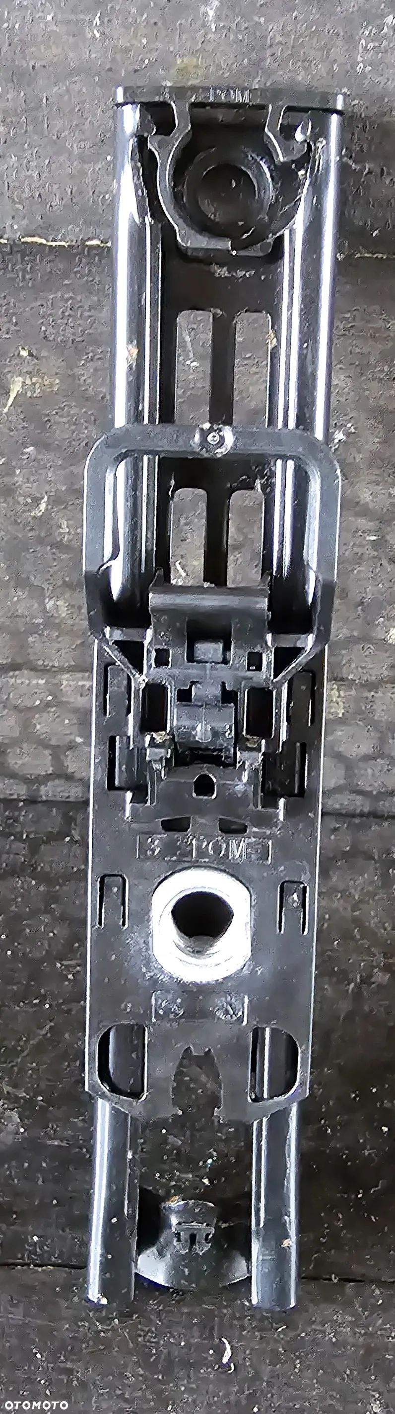 SUWAK REGULACJA WYSOKOŚCI PASA 565857891A SKODA SCALA 1.5 TSI - 1