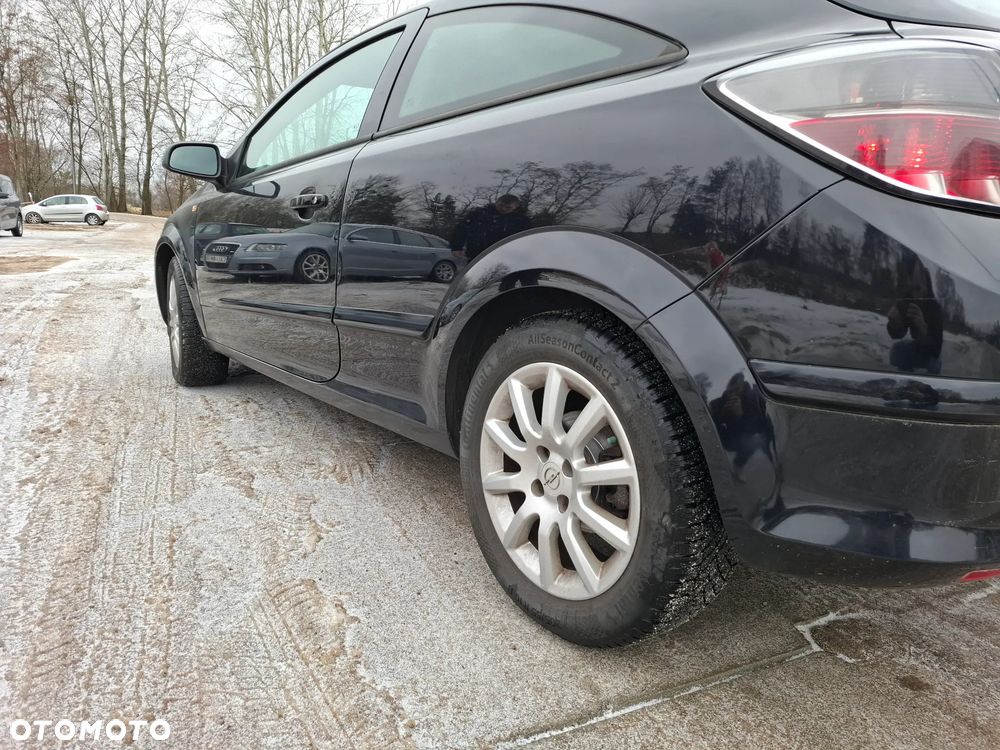 Opel Astra 1.8 16V Edition 1 - 3