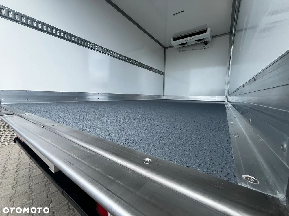 Iveco MEGA WYPRZEDAŻ Ekspozycji AUTOMAT - Daily 50C18HA8Z - 22
