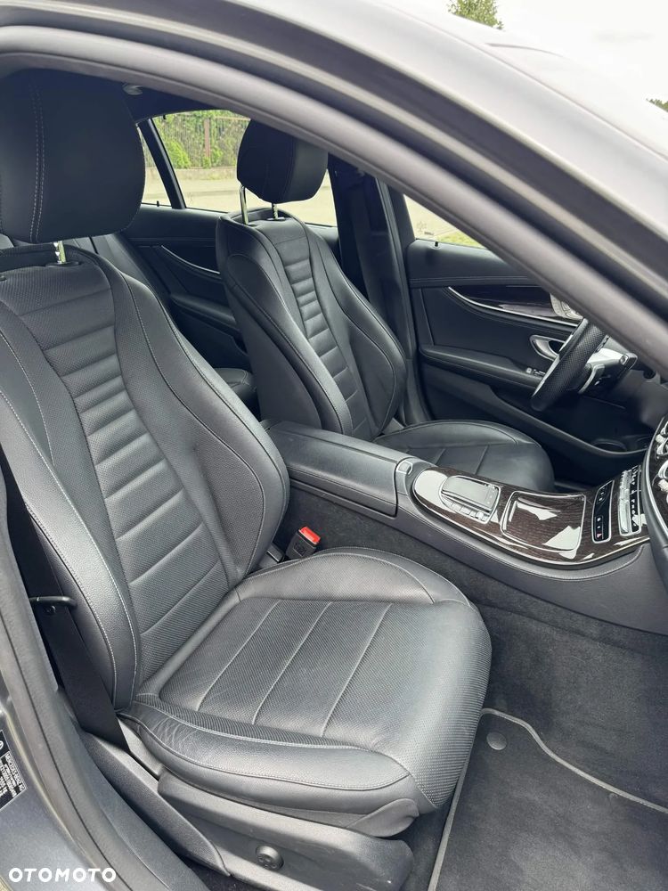 Mercedes-Benz Klasa E 220 d 4Matic 9G-TRONIC AMG Line NIGHT Edition - 15