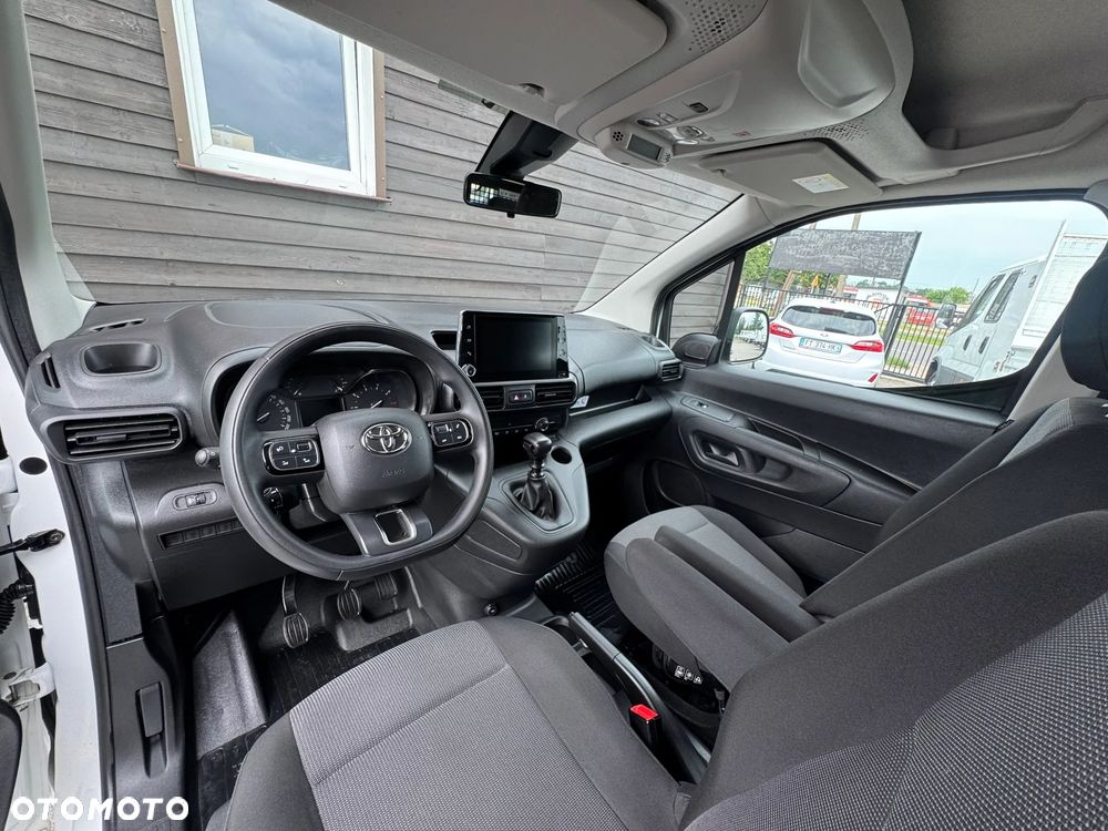 Toyota Proace City - 22