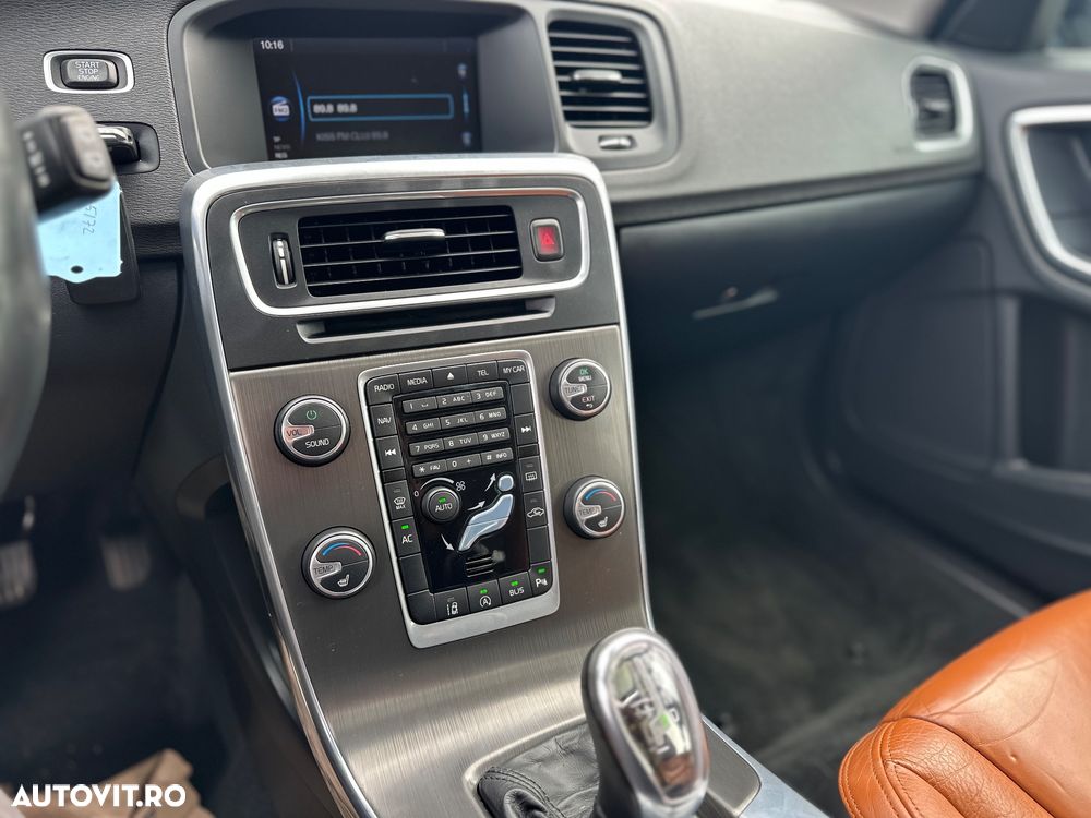 Volvo V60 D4 Geartronic Business Edition - 7