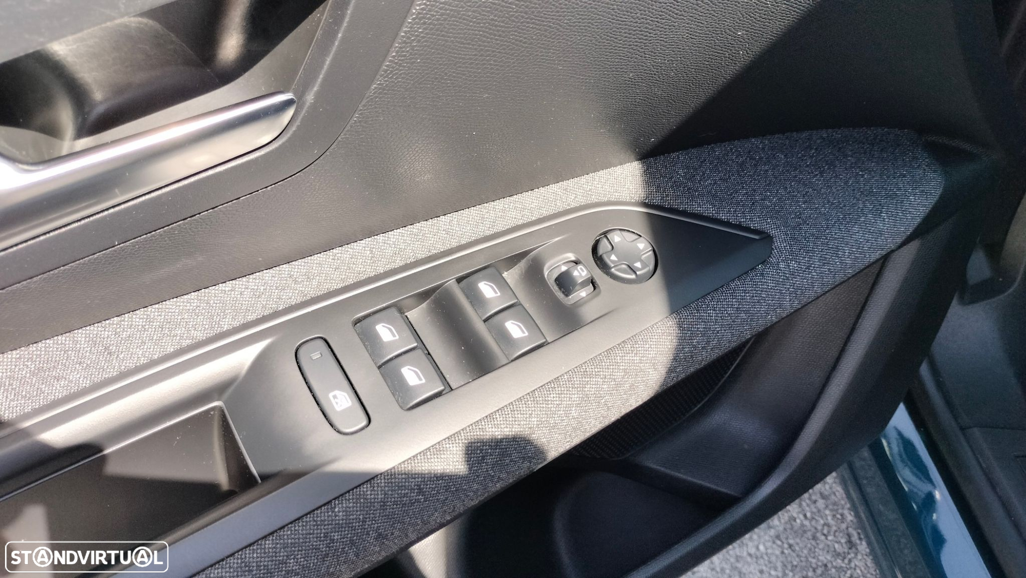 Peugeot 3008 BlueHDi 130 Stop & Start EAT8 Active - 31