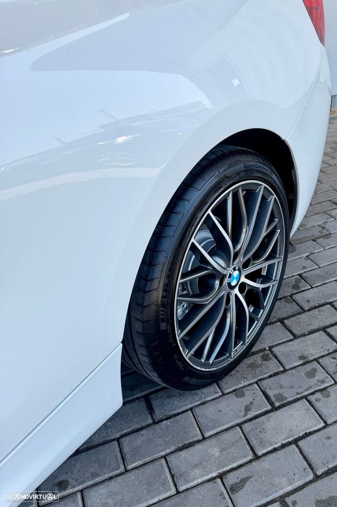 BMW 218 i Cabrio Pack M Auto - 26