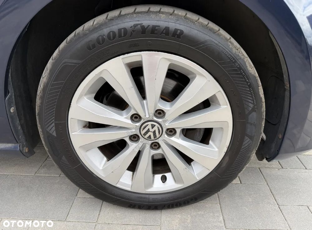 Volkswagen Golf 1.6 TDI Comfortline - 11