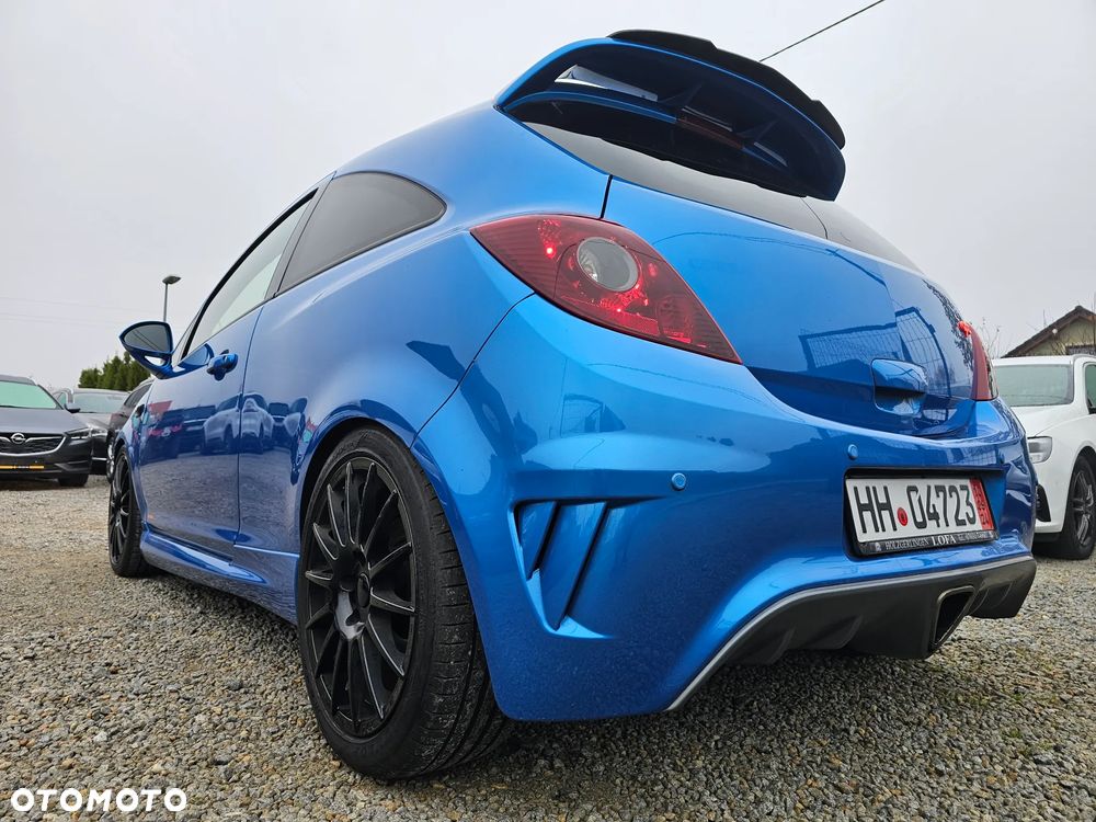 Opel Corsa 1.6 Turbo OPC - 2
