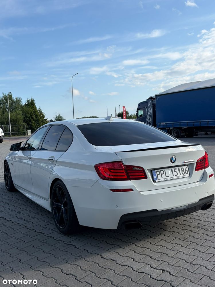 BMW Seria 5 M550d xDrive Sport-Aut - 4