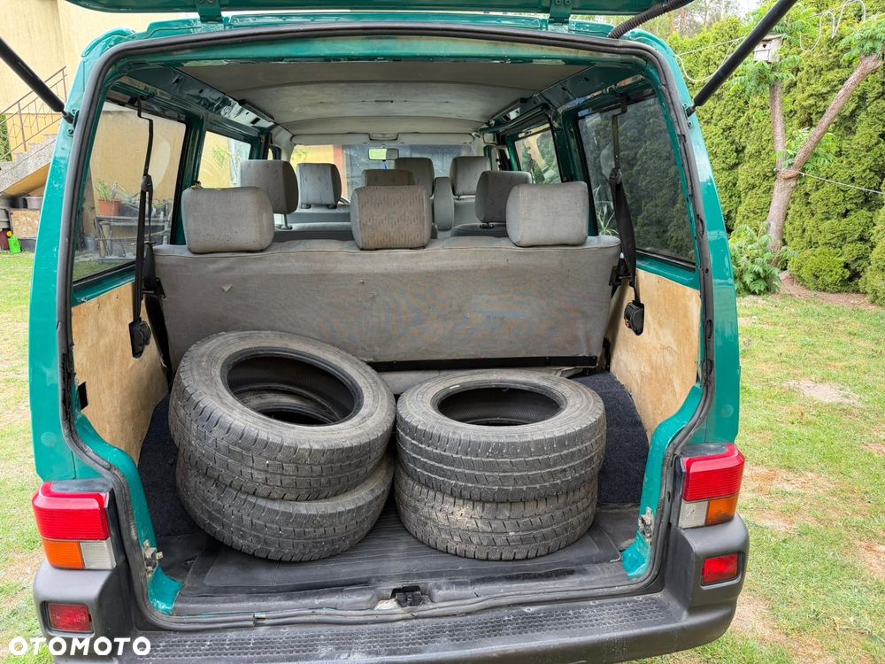 Volkswagen Caravelle - 7