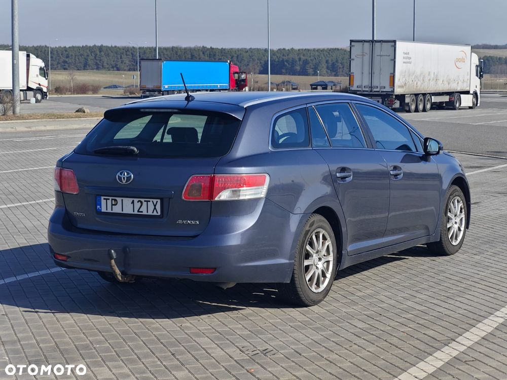 Toyota Avensis 2.0 D-4D Sol plus+NAVI - 3