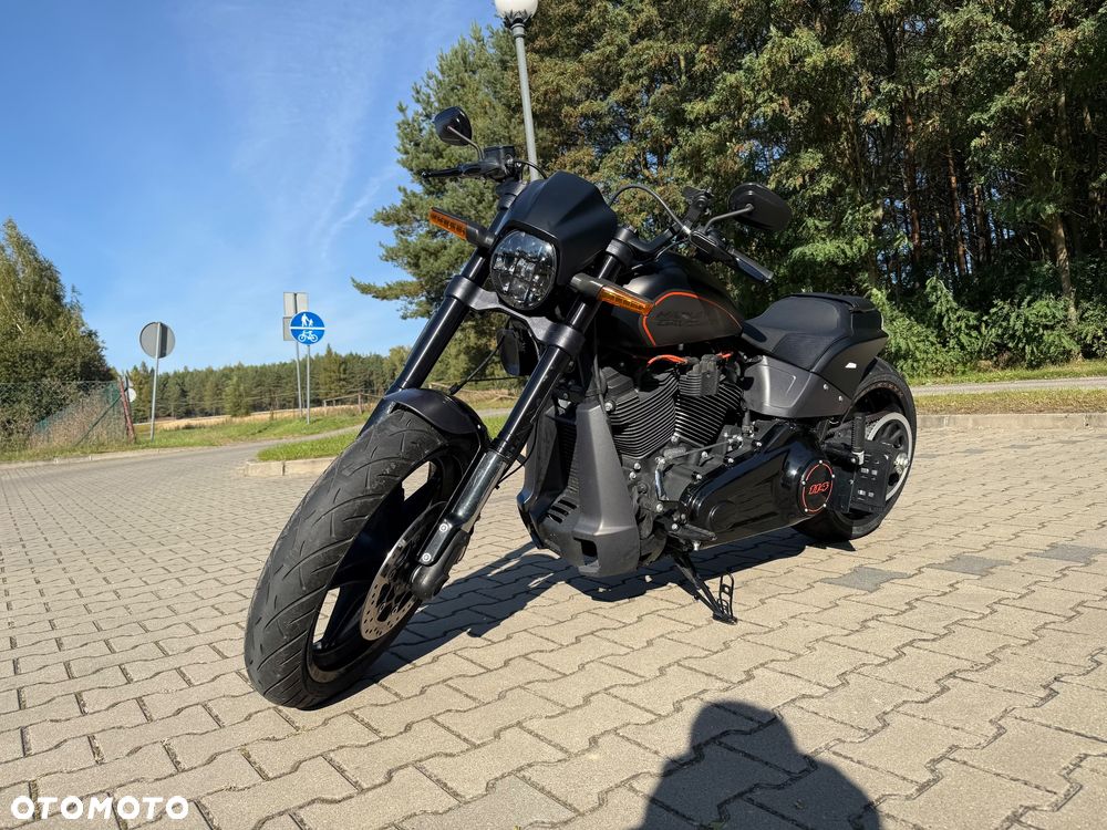 Harley-Davidson Softail FXDR - 13