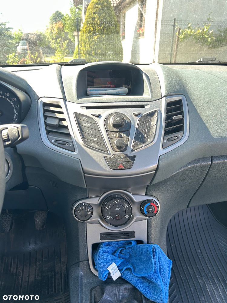 Ford Fiesta 1.25 Trend EU5 - 6