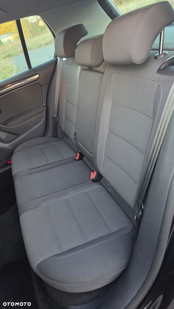 Volkswagen Golf - 8