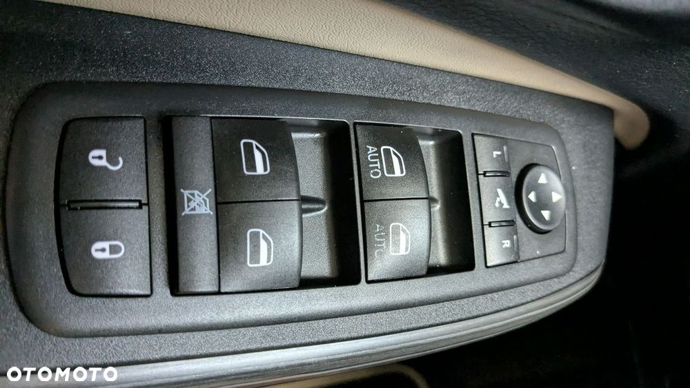 Jeep Cherokee 2.0 Multijet Limited - 33