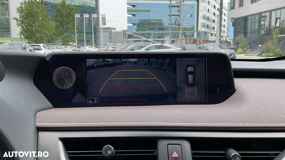 Lexus UX 250h 2.0L HEV 20H- (178 HP) 4X4 CVT Luxury - 27