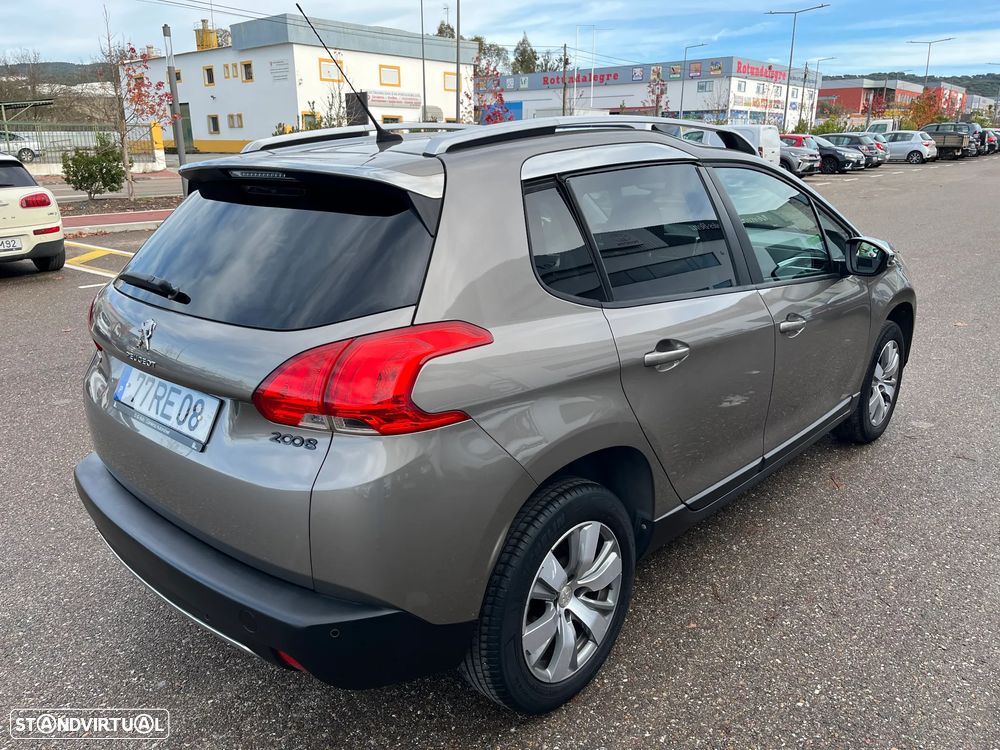 Peugeot 2008 1.2 PureTech Style - 5