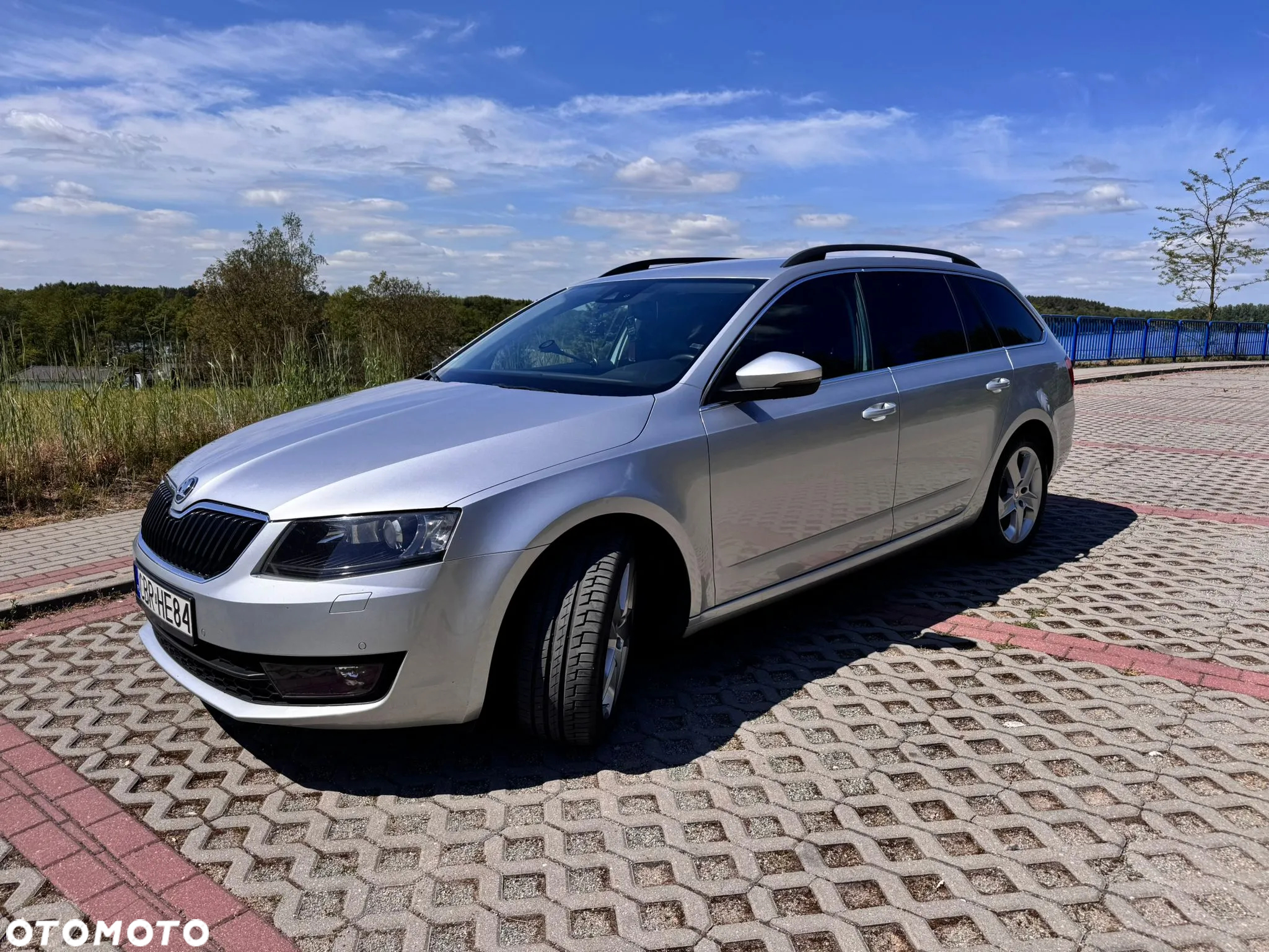 Skoda Octavia 2.0 TDI DSG Style - 4