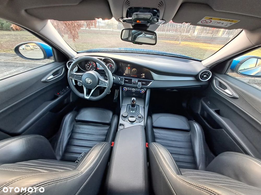 Alfa Romeo Giulia 2.0 Turbo Veloce Q4 - 12