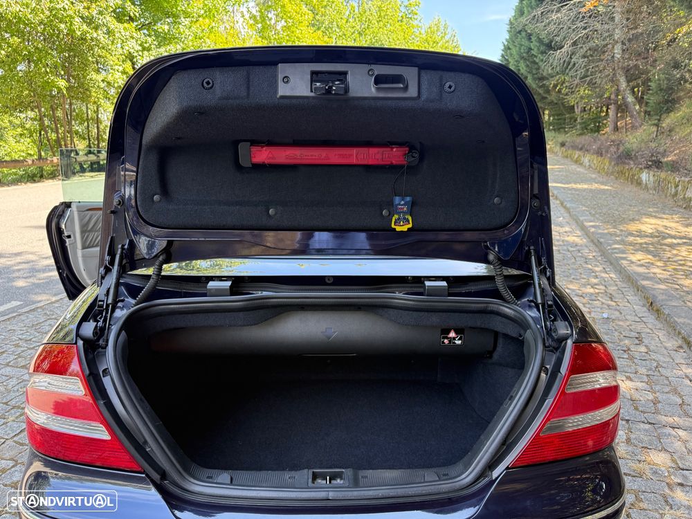 Mercedes-Benz Classe CLK 200 — fotografia 11