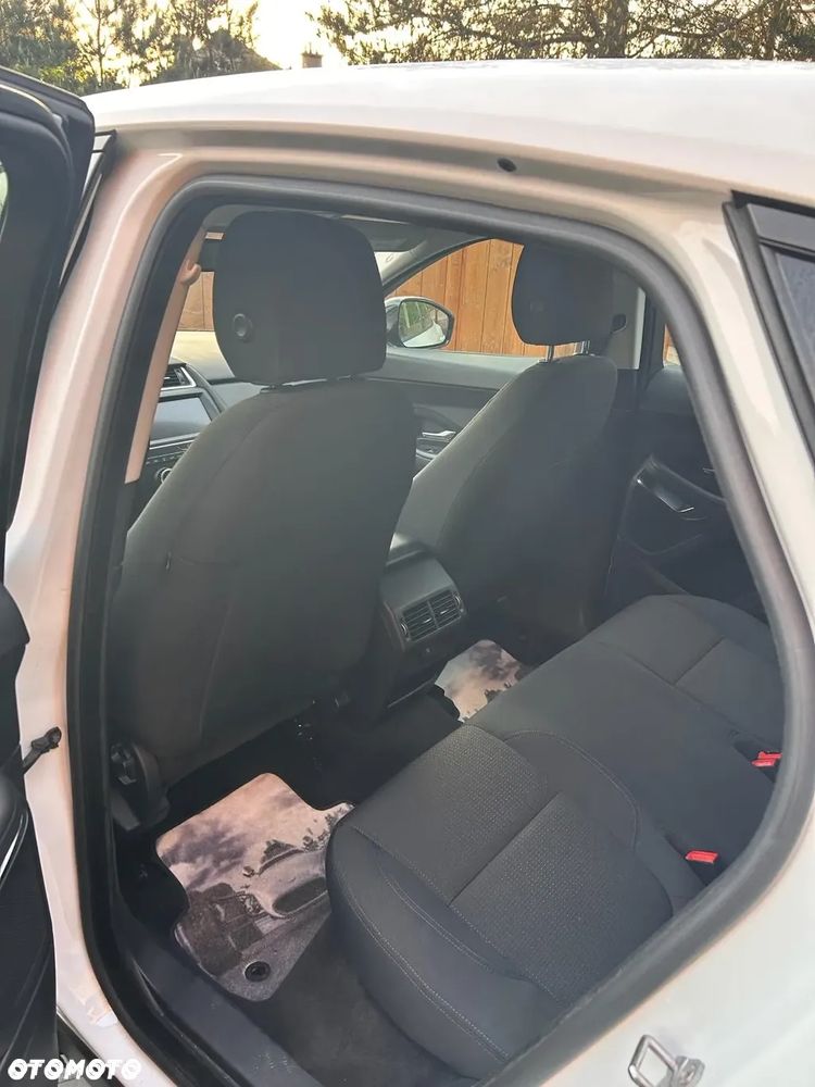 Jaguar E-Pace 2.0 i4D AWD - 7