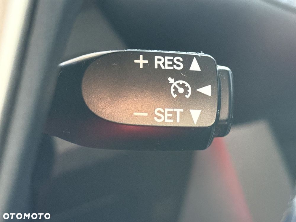 Toyota RAV4 2.0 Premium 4x4 - 24