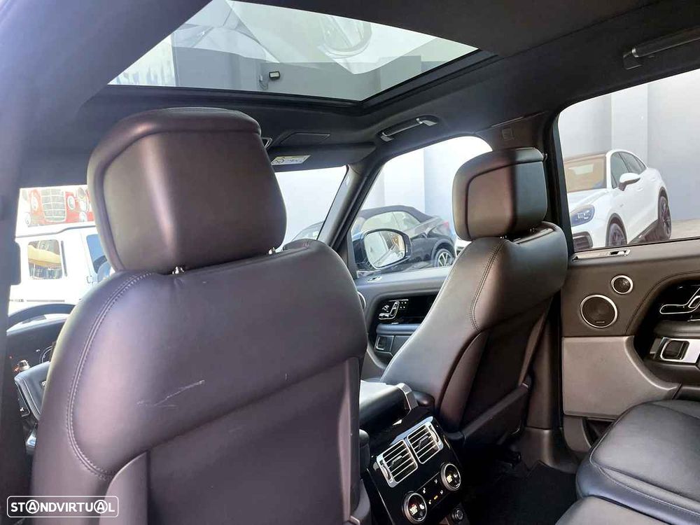 Land Rover Range Rover P400e Plug-in Vogue - 30
