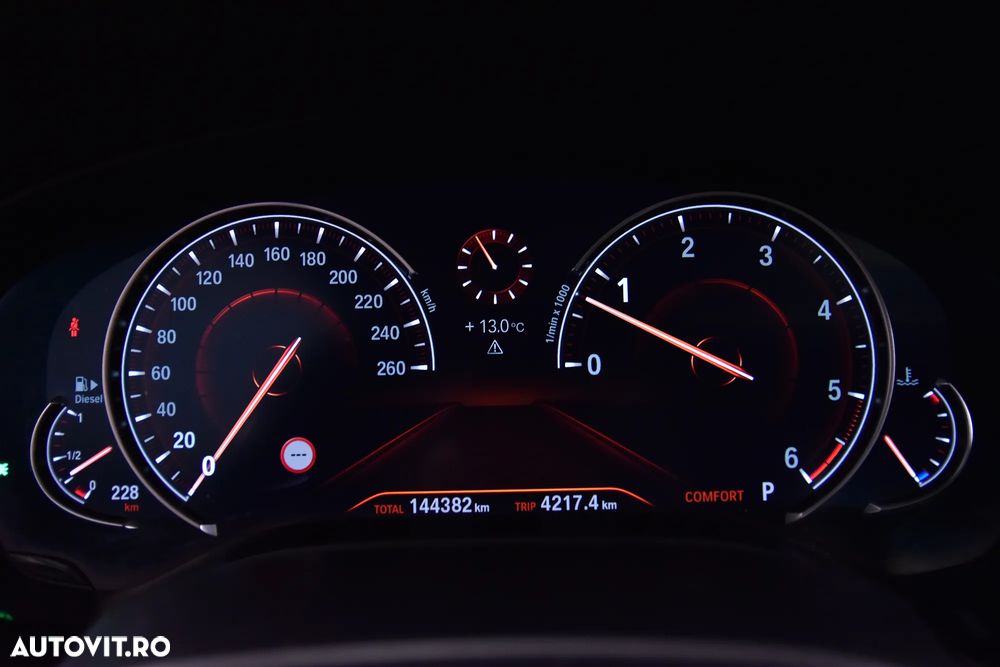 BMW Seria 5 530d Aut. Sport Line - 11