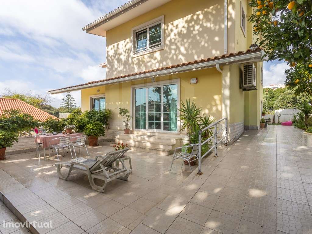 Moradia T6 em Paço de Arcos - Oeiras - Grande imagem: 2/35