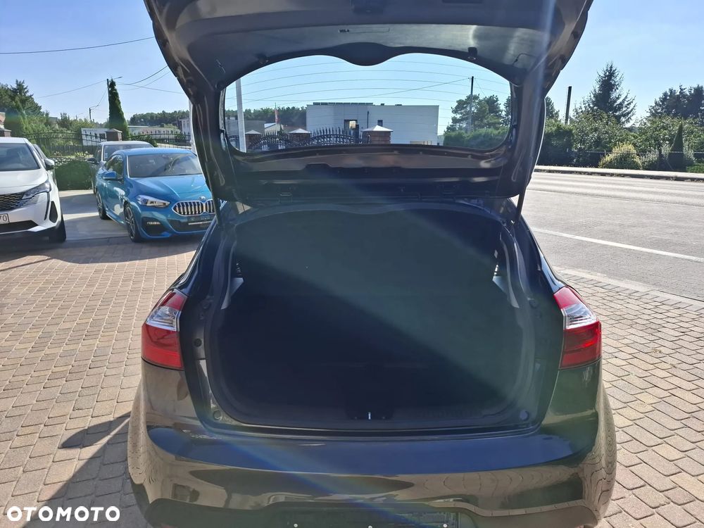Kia Rio 1.2 Edition 7 - 9