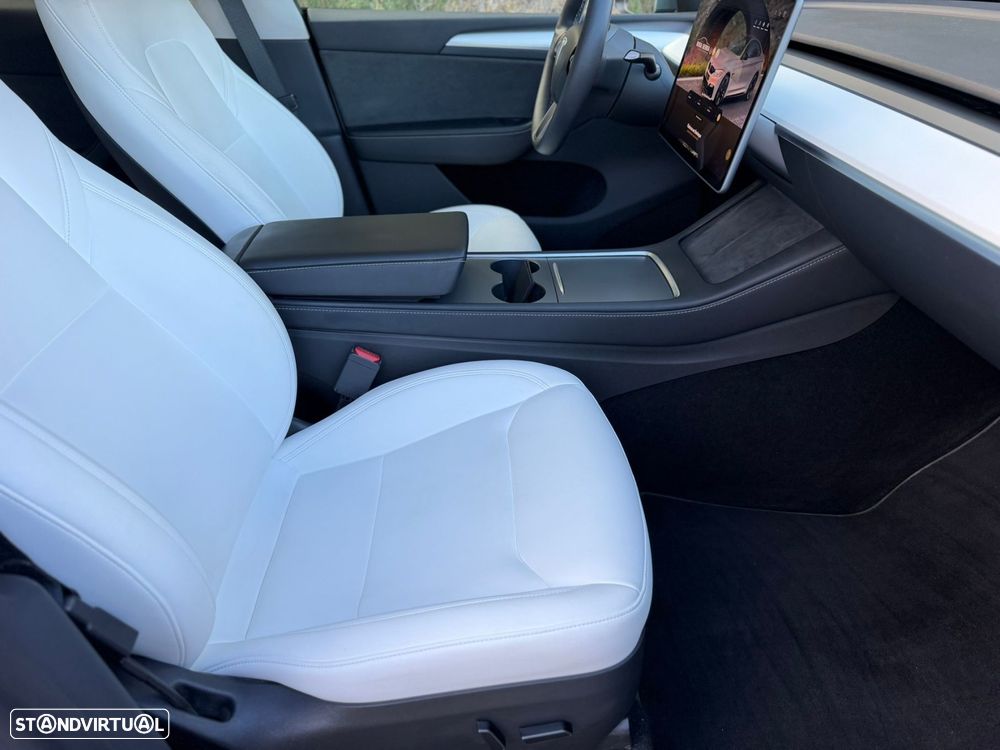 Tesla Model Y Long Range Tração Traseira - 48