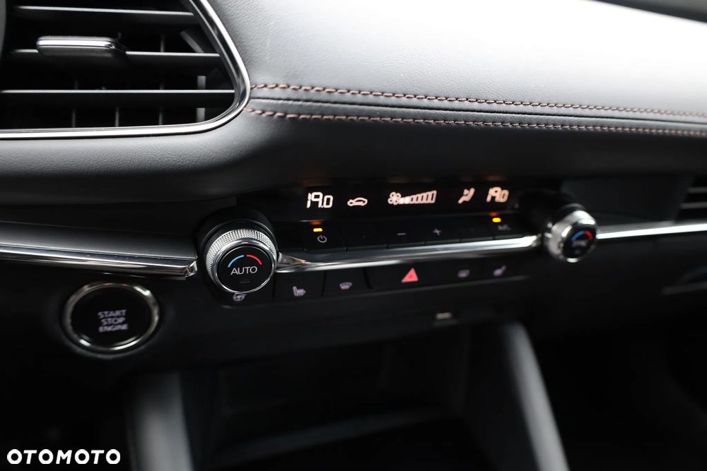Mazda 3 2.0 mHEV Homura - 13