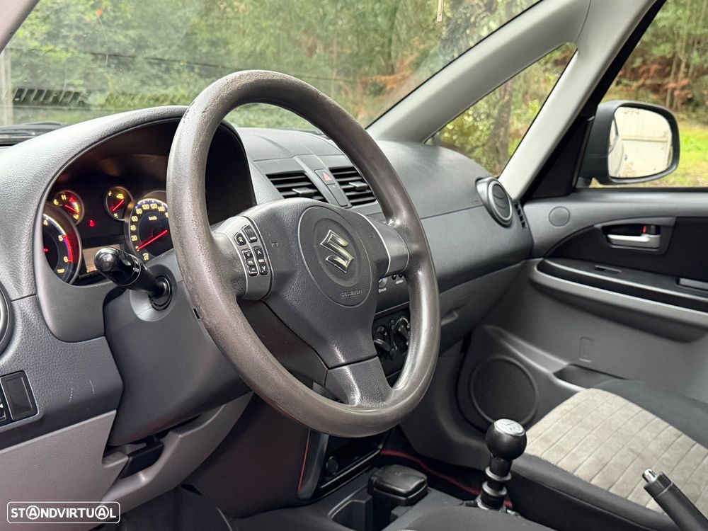 Suzuki SX4 1.6 DDiS GL Outdoor Line - 37