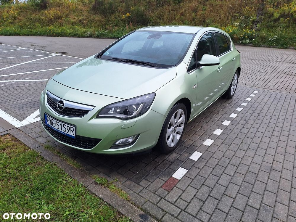 Opel Astra 1.7 CDTI Cosmo - 2