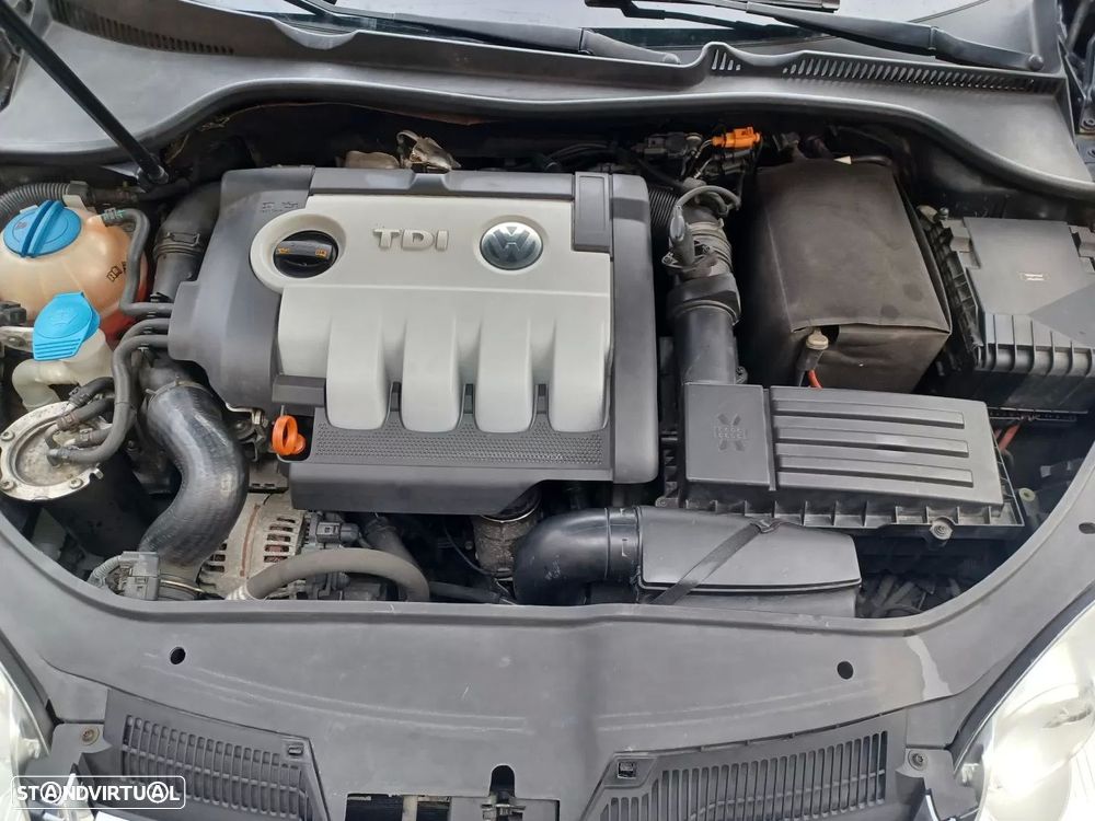 VW Jetta 1.9 TDi Confortine DSG - 17