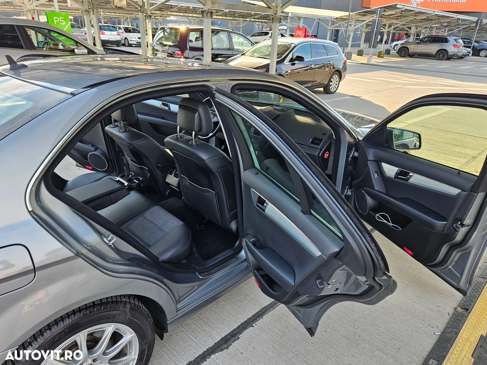 Mercedes-Benz C - 15