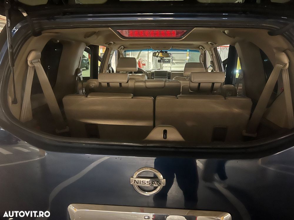 Nissan Pathfinder - 33
