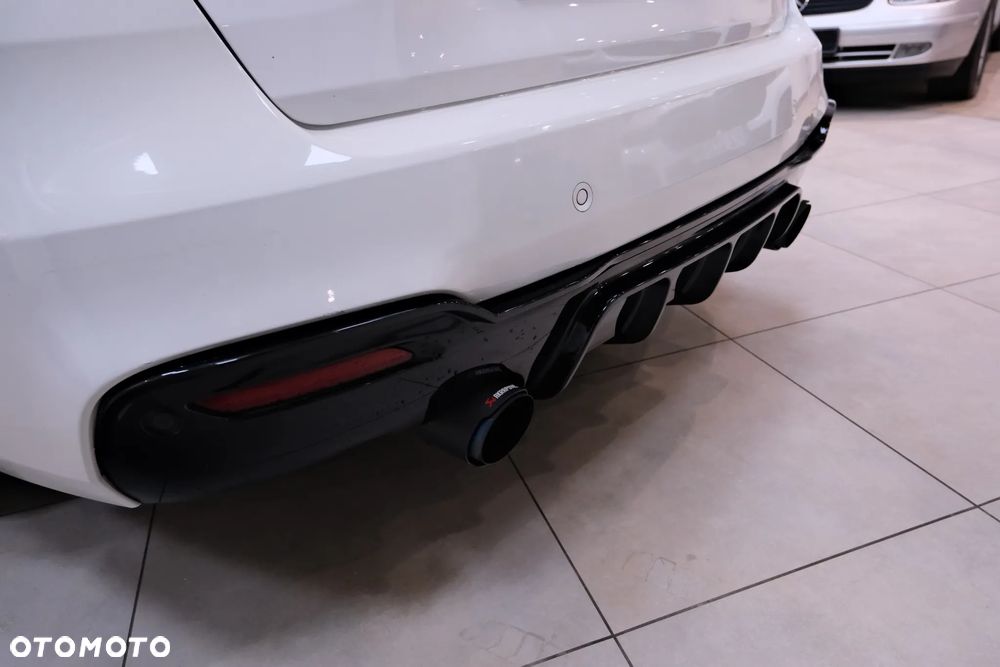 BMW 3GT - 17