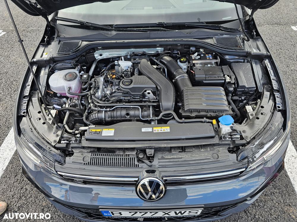 Volkswagen Golf 1.5 eTSI ACT DSG MHEV R-Line - 11